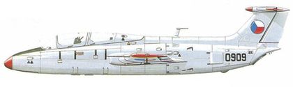 Aero L-29 Delfin (3)